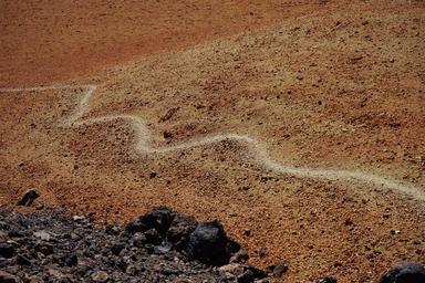 away-path-trace-sand-desert-375843.jpg