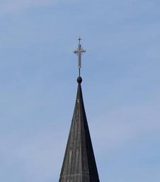 tower-steeple-cross-christian-sky-413255.jpg