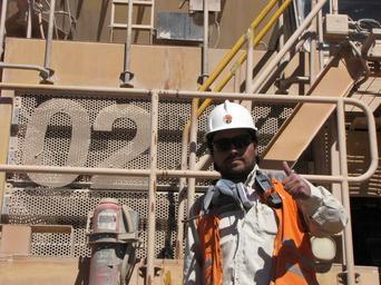 worker-man-person-people-991465.jpg