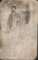 Александр Лбов незадолго до суда. Апрель 1908 года. г. Вятка.jpg