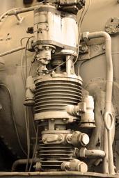piston-steam-locomotive-train-1687384.jpg