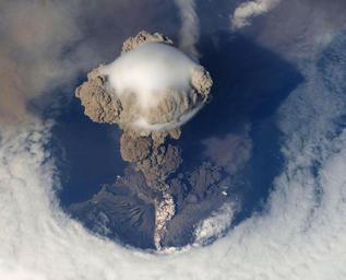 Sarychev Volcano edit.jpg