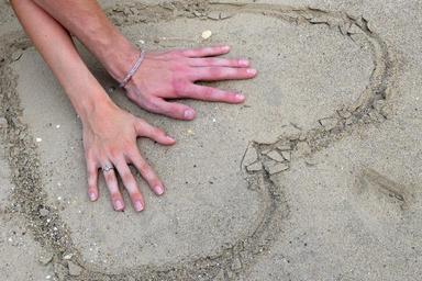 love-sand-beach-travel-happy-1069173.jpg