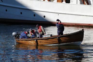 boot-port-hamburg-team-293551.jpg