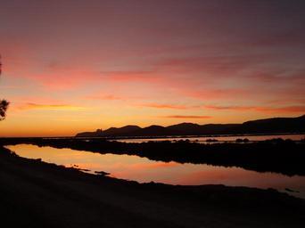 sunset-sea-romantic-distant-beach-1125599.jpg