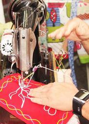 crafts-sewing-embroidery-279590.jpg