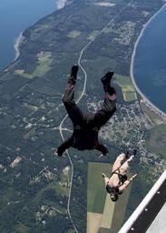 whidbey-island-washington-skydiving-81619.jpg