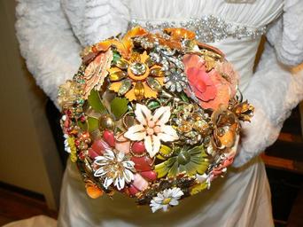 bouquet-wedding-jewellery-924184.jpg