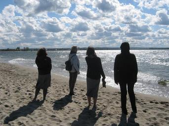 people-water-the-sun-landscape-630901.jpg
