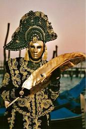 carnival-mask-fig-ritual-venice-293261.jpg