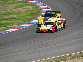 racing-car-sports-automobiles-267941.jpg