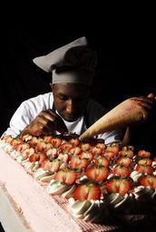 chef-food-decorations-icing-bakery-713100.jpg