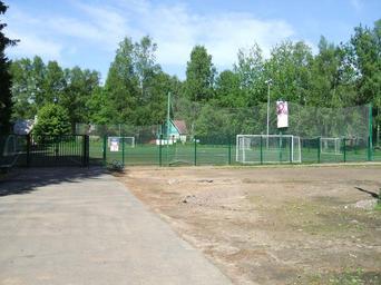 Школьный стадион 611 и Снайпер.JPG