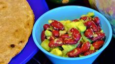 beans-avocado-meal-salad-legumes-1024568.jpg