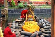 nepal-hinduism-monks-811186.jpg