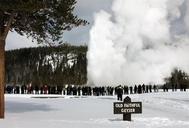 Old_Faithful_Geyser_eruption.jpg