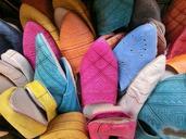 shoes-sandals-market-granada-454337.jpg