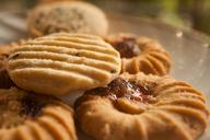 cookies-baked-biscuits-sweets-390593.jpg