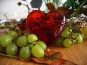 grapes-heart-love-valentine-s-day-578910.jpg