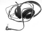 headphones-audio-earphones-headset-565929.jpg