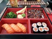 sushi-stuttgart-lunch-japanese-825764.jpg