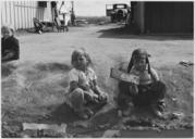 San_Joaquin_Valley,_California._Children_of_migrant_agricultural_workers._-_NARA_-_521811.jpg