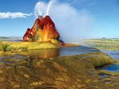 Fly_geyser_Nevada.jpg