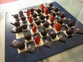 chess-board-chocolate-gourmet-185261.jpg