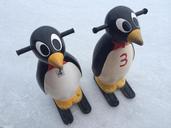 penguin-ice-skating-twins-1649397.jpg