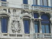 venice-italy-building-balcony-406606.jpg