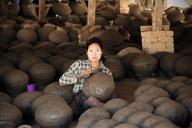 pottery-potters-woman-pots-sound-1559705.jpg