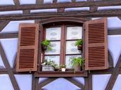 window-shutters-truss-flowerpot-244632.jpg