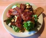 salad-bacon-tomato-bread-eat-food-615079.jpg