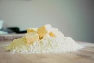 bake-butter-flour-mountain-pile-599521.jpg