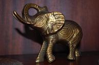 elephant-the-figurine-the-statue-598087.jpg