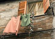 clothes-line-window-fortress-229923.jpg