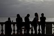 silhouettes-family-mar-pariah-860541.jpg