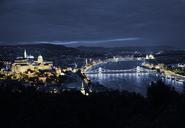 budapest-in-the-evening-lights-420988.jpg