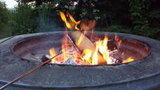 campfire-camping-bonfire-1042049.jpg