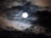 full-moon-clouds-darkness-sky-795793.jpg