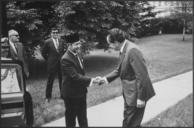 President_Nixon_and_Prime_Minister_Suharto_of_Indonesia_-_NARA_-_194678.tif