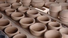 clay-pottery-ceramic-potter-pot-74792.jpg