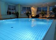 swimming-pool-blue-water-pool-swim-659911.jpg