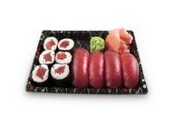 sushi-set-nigiri-maki-fish-raw-716450.jpg