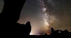 arch-stone-night-stars-starry-896900.jpg