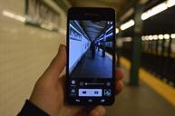 phone-iconic-subway-613313.jpg