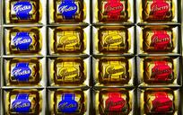 chocolates-sweets-box-of-chocolates-1212579.jpg