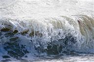 spray-wave-water-sea-ocean-foam-959013.jpg