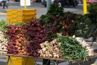 Fresh_vegetables_at_Berkeley_All_Organic_Farmer's_Market_(2).jpg