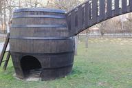 wine-barrel-barrel-wooden-barrels-671110.jpg